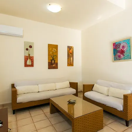 Eleni Casa de Férias